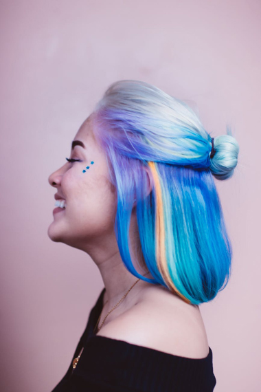 Size view of woman with blue and purple hair : Life hacks for maintaining colourful hair