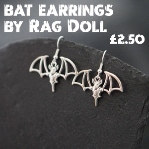 Halloween finds - Bat earrings