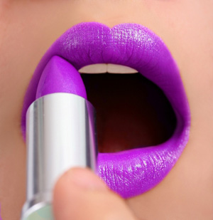 Purple lipstick : Alternative make up