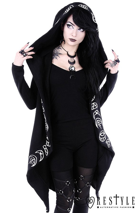 Occult clothing : Alternative fashion